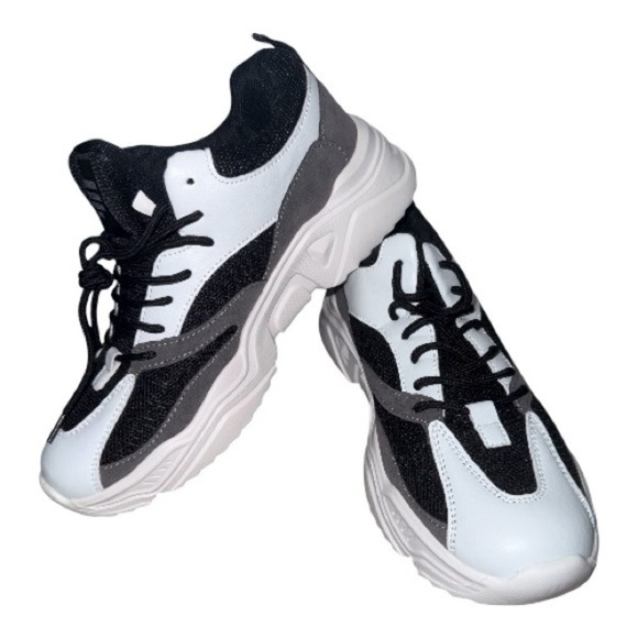 SHEIN Other - SHEIN Monochrome Skateboard Shoes
